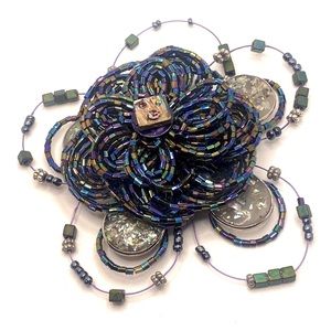 •Vintage Beaded Brooch•